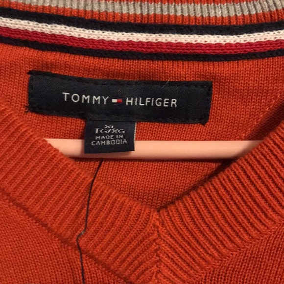 Tommy Hilfiger Sweater - Picture 7 of 8